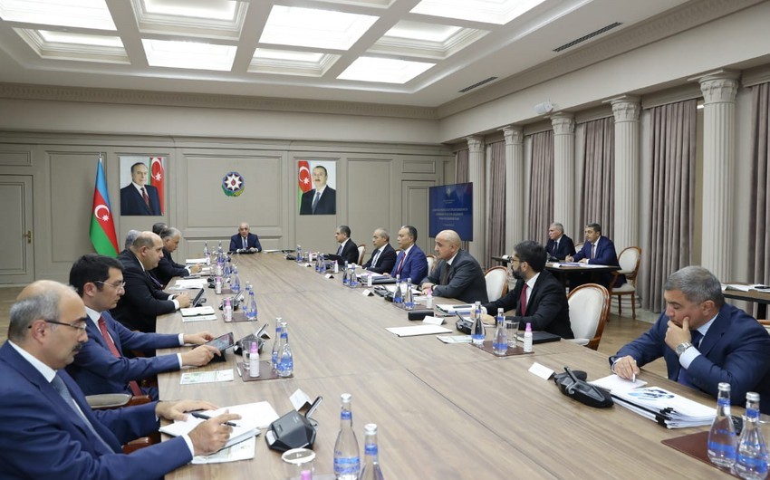 Əli Əsədov iclas keçirdi - FOTO